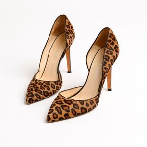 Max De Carlo Leopard Pumps